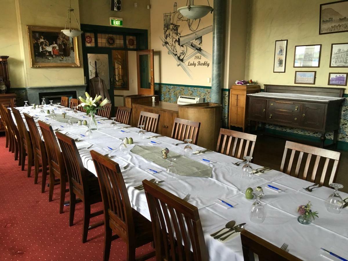Victoria Railway Hotel Invercargill Εξωτερικό φωτογραφία